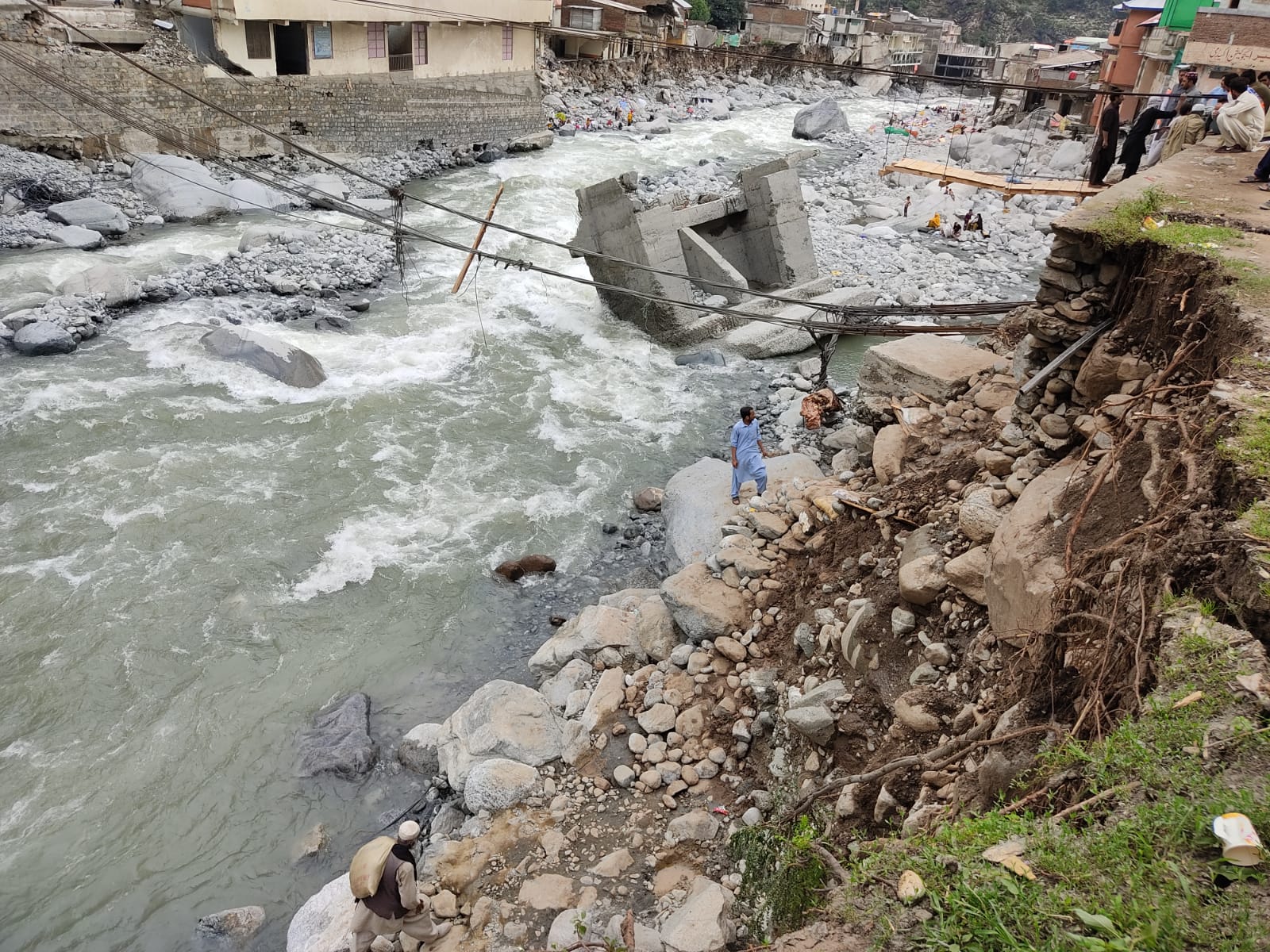 CH1718269_Flood_Damage_in_Khyber_Pakhtunkhwa_Province,_Pakistan