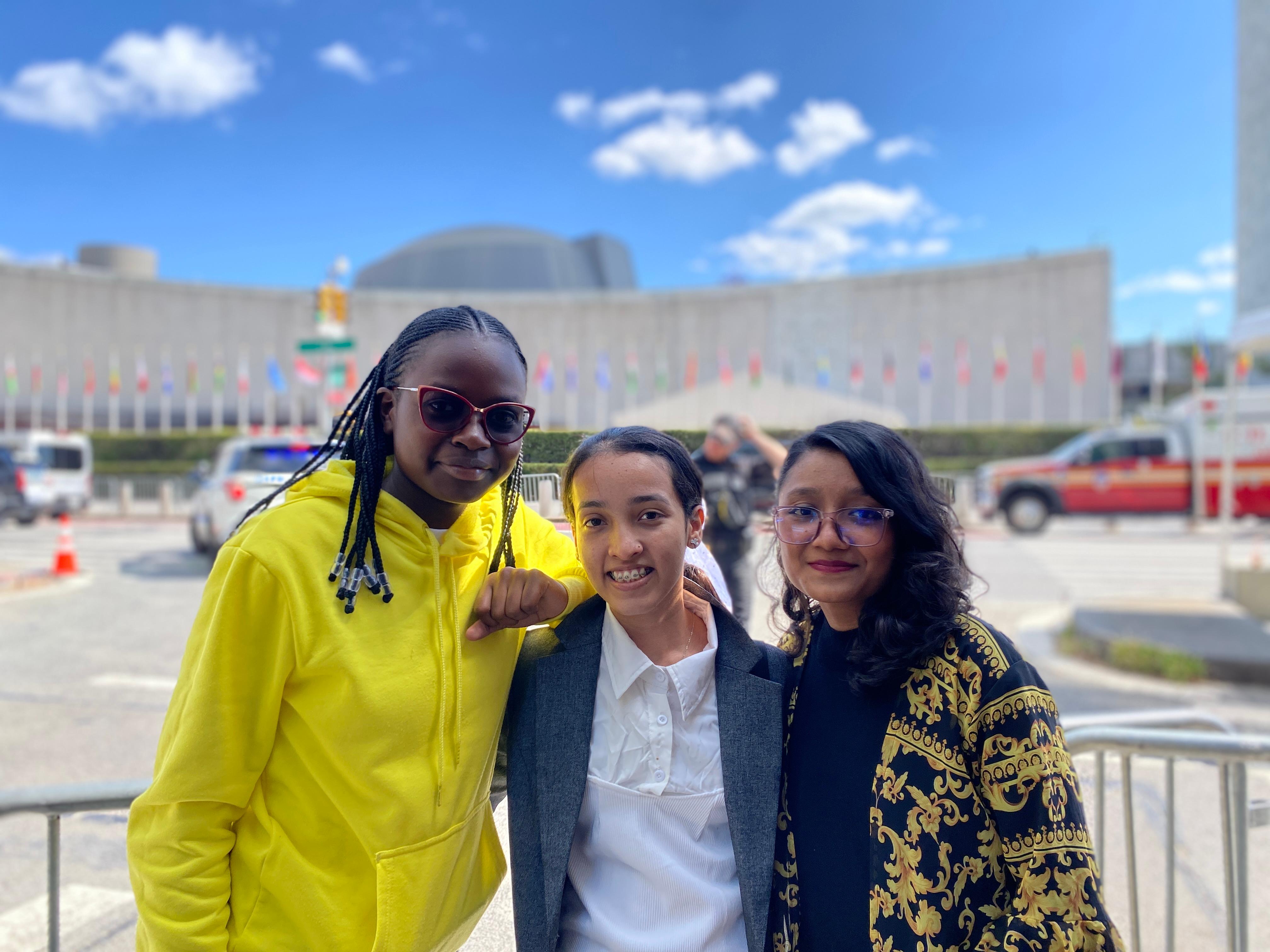 CH1872976_Anuska, 17, from Nepal, Maureen, 16, from Zambia and Istia, 18, from Bangladesh, during SD