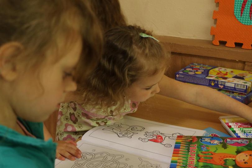 Children playing in the child friendly space in Ukraine