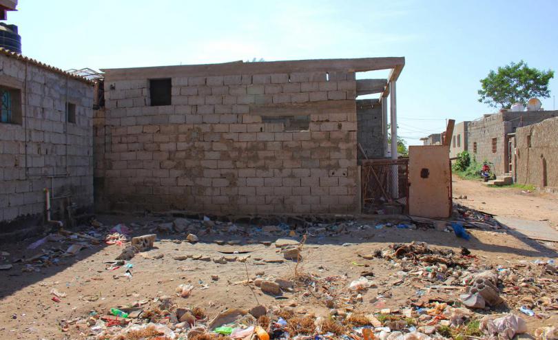 Aymen’s* old destroyed house in Darsaad, Aden governorate. 