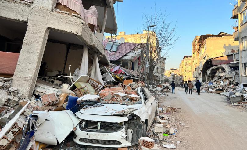 Destroyed building in Hatay