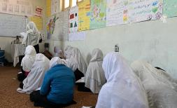 Girls attending a community based class run by Save the Children in Afghaistan
